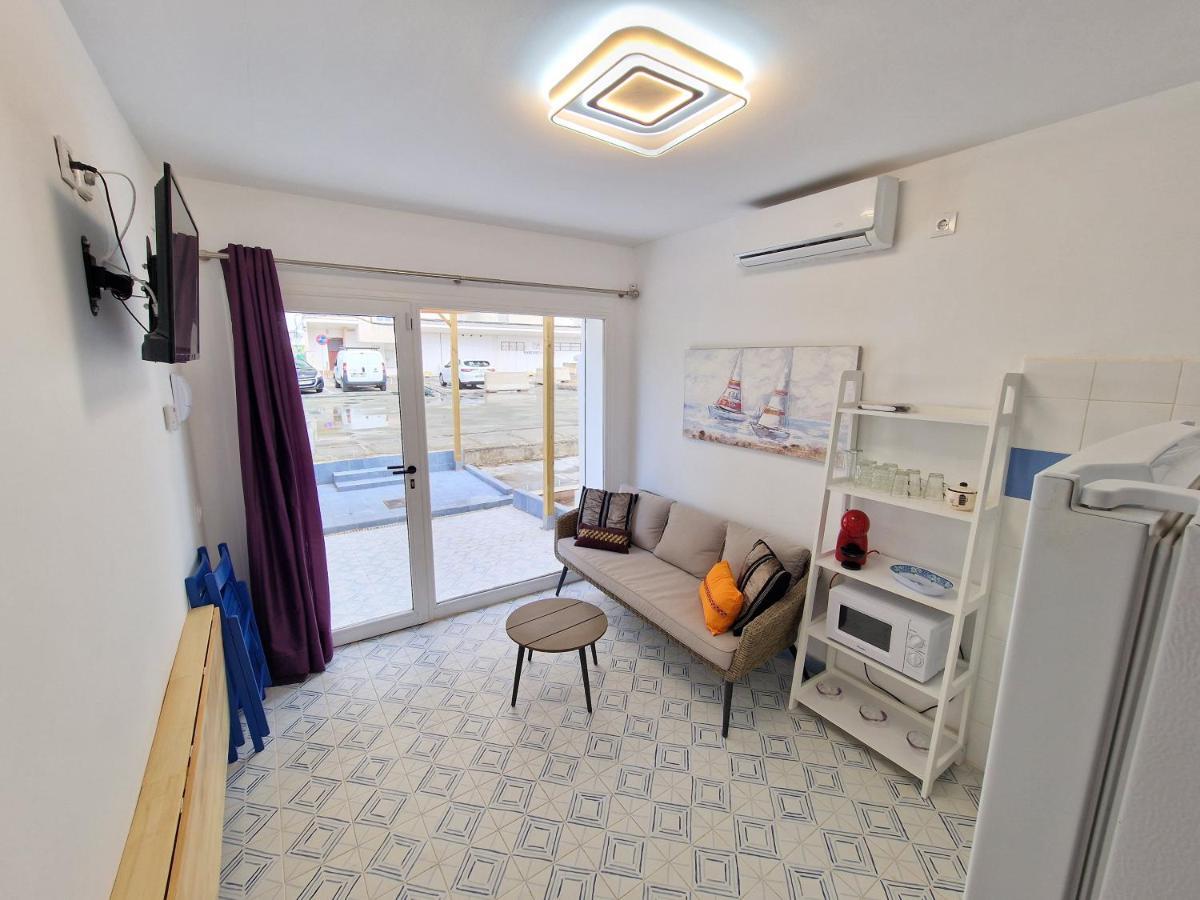 La Maisonnette Bleue Empuriabrava Exterior photo